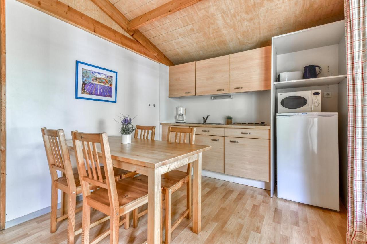 Camping Maeva Escapades Le Domaine Du Cedre Hotell Rivières Eksteriør bilde